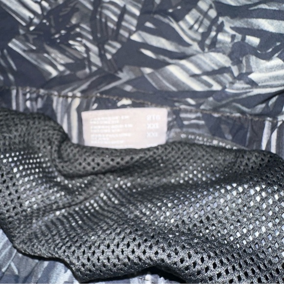 Mens XXL Columbia Swim, Hiking shorts tropical Pattern - Picture 9 of 10